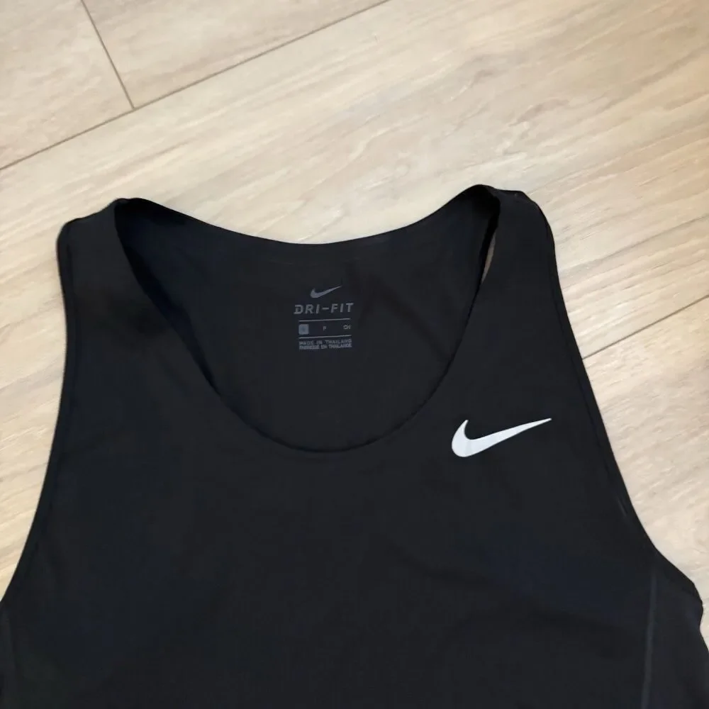 Nike Dri-Fit Running Tank Top Black Womens Sz S (DD2256 100)